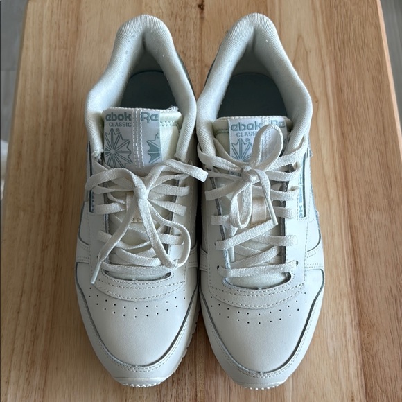 Reebok sneakers - Picture 3 of 6